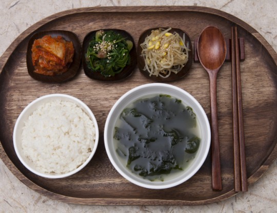 What Locals Eat for Breakfast in Seoul: A 2026 Guide — photo from Korean media
